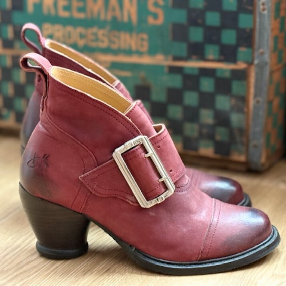 John Fluevog-East End  Porter Buckled ankle boot - Size 6